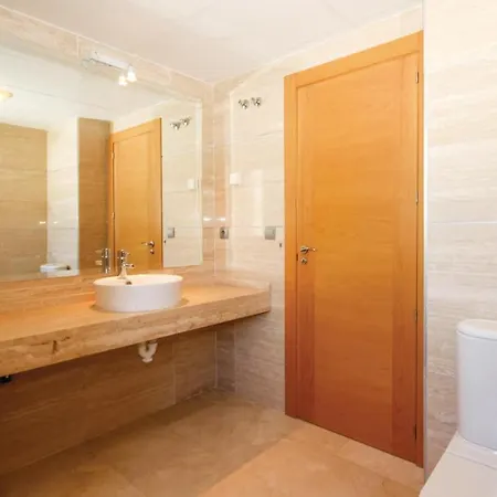 Lovely In Benahavis With Kitchen Apartment Estepona